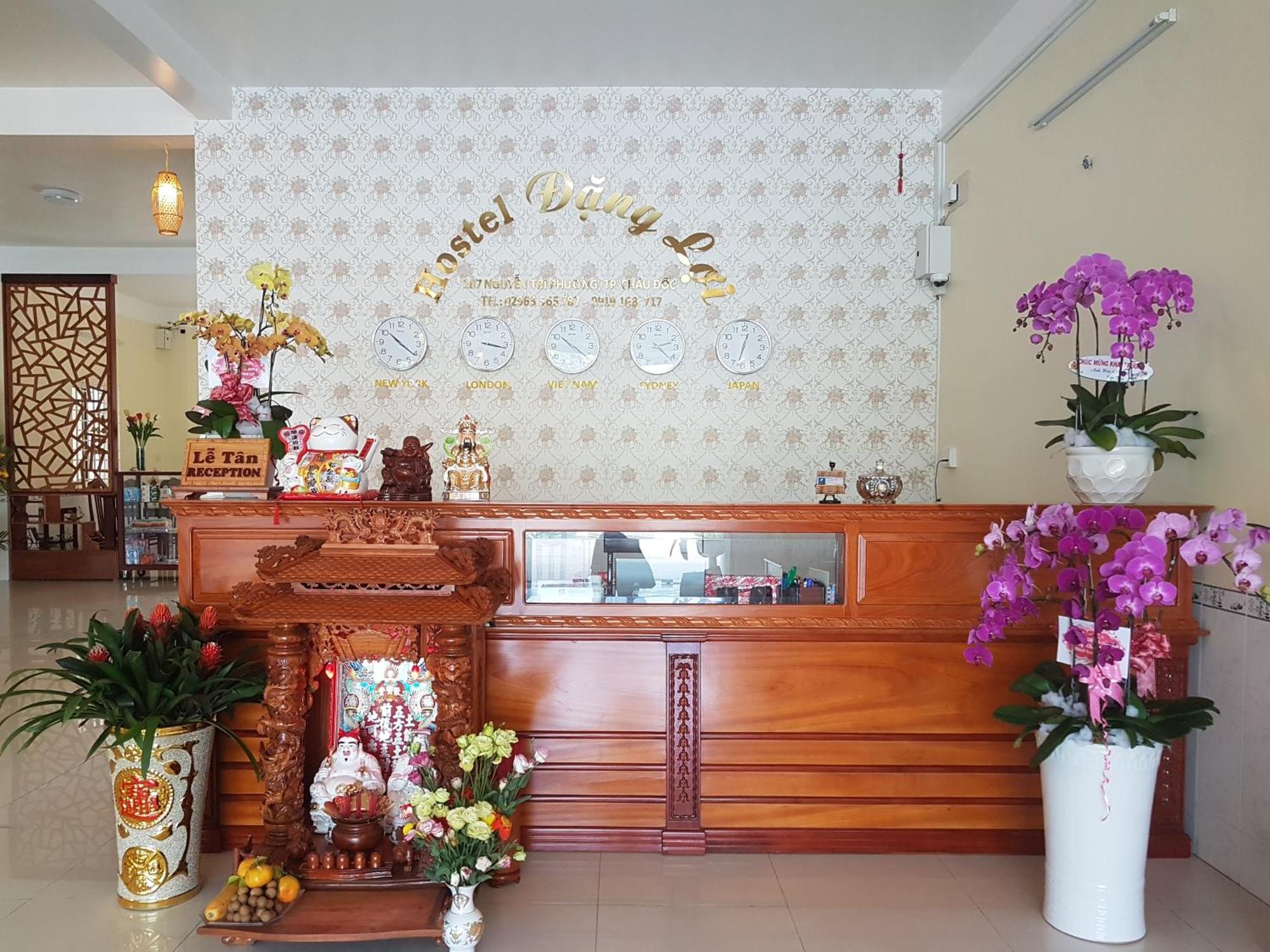 Hostel Dang Loi ホステルダンロイ Чау-Док Экстерьер фото