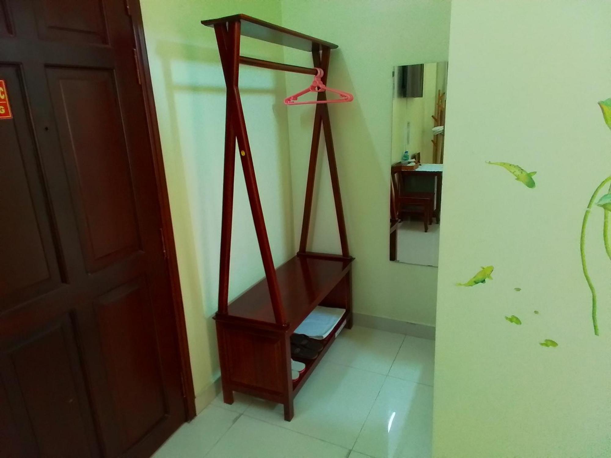 Hostel Dang Loi ホステルダンロイ Чау-Док Экстерьер фото