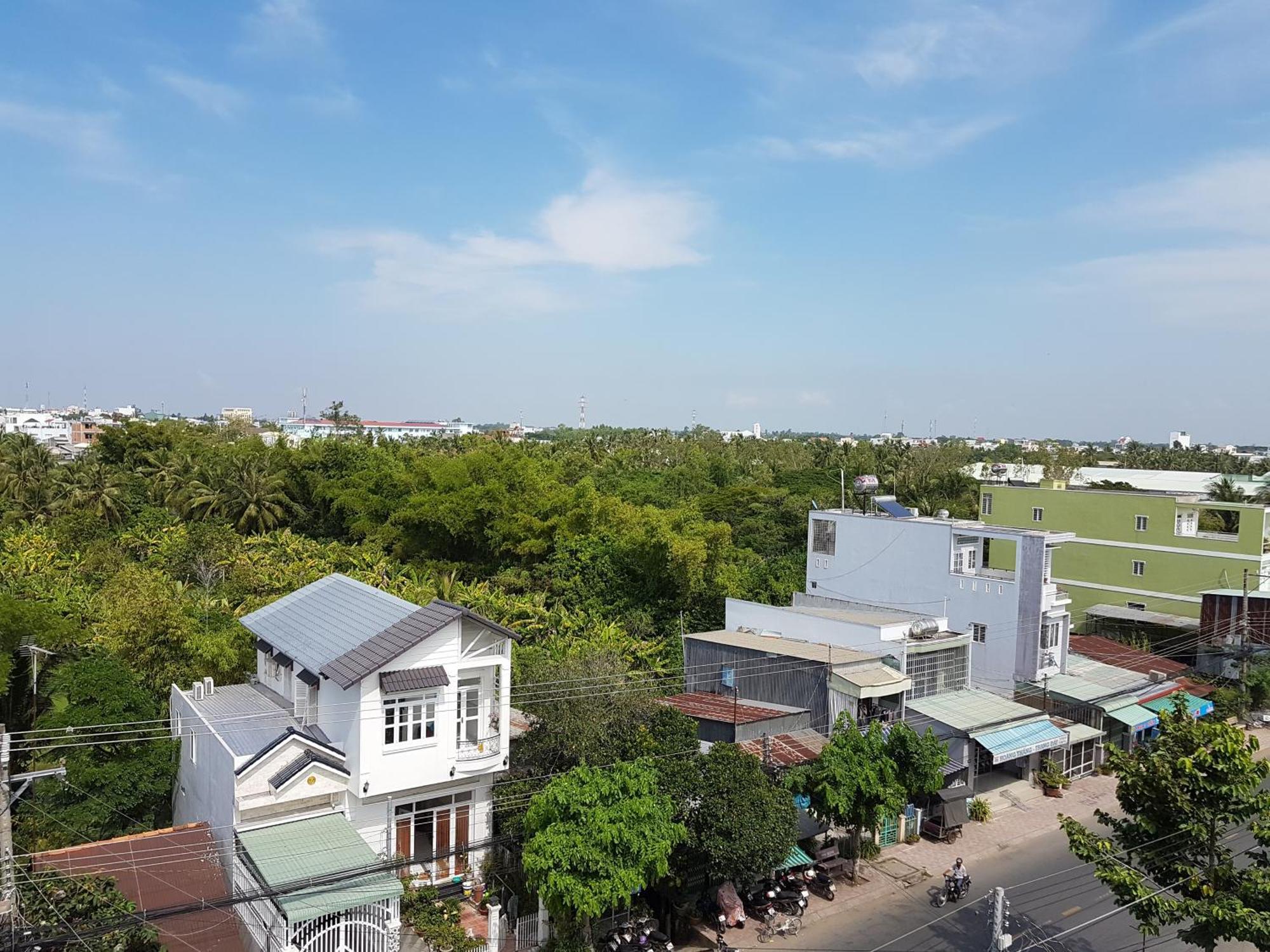 Hostel Dang Loi ホステルダンロイ Чау-Док Экстерьер фото