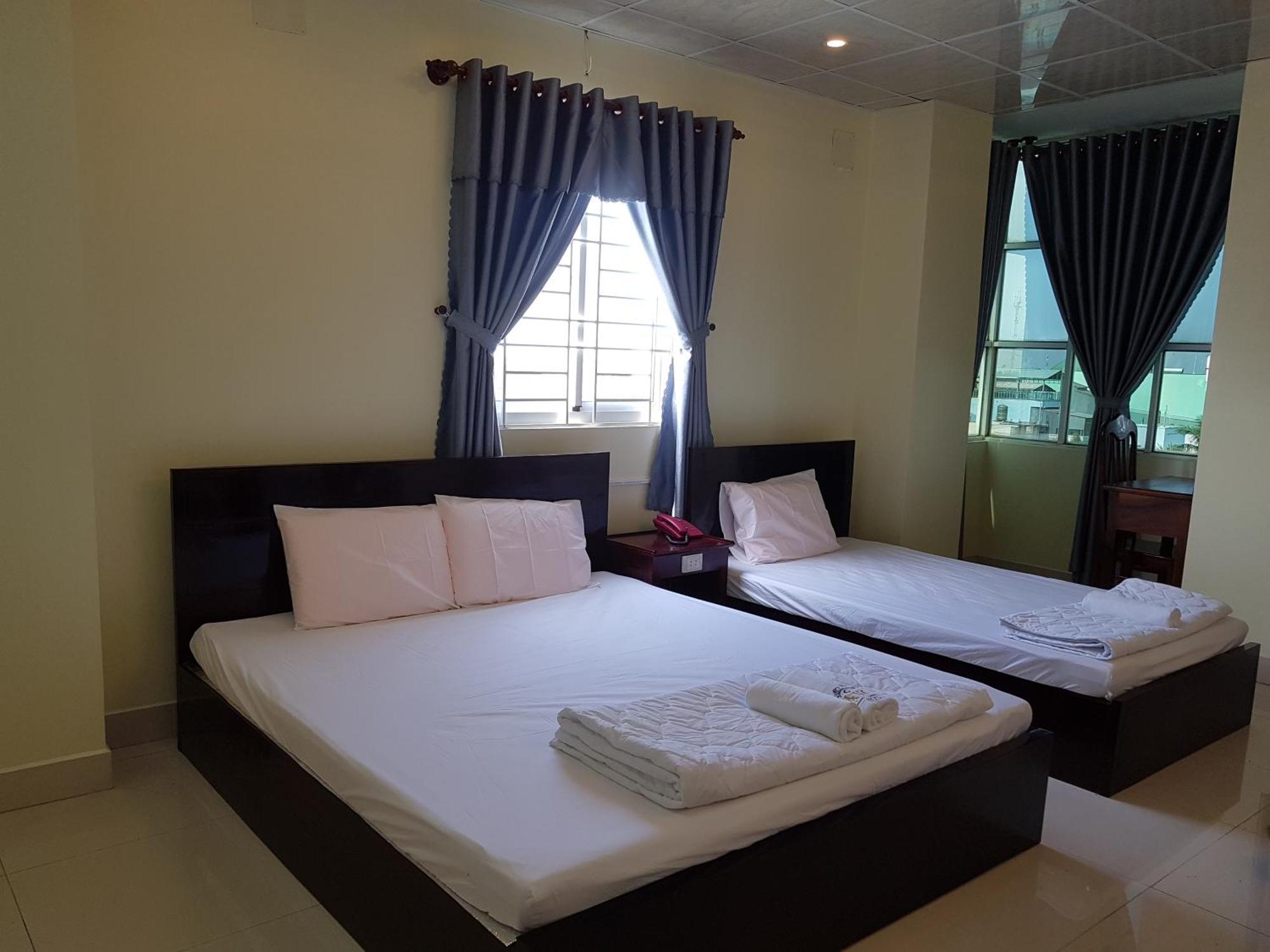 Hostel Dang Loi ホステルダンロイ Чау-Док Экстерьер фото