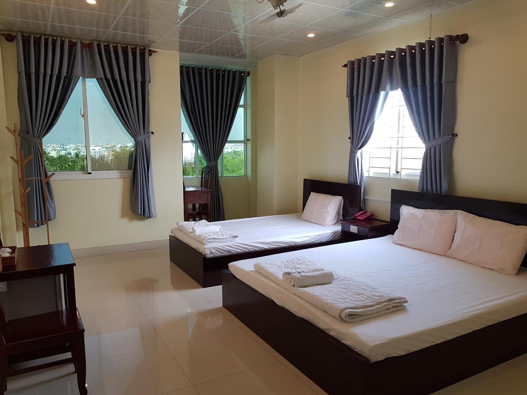 Hostel Dang Loi ホステルダンロイ Чау-Док Экстерьер фото