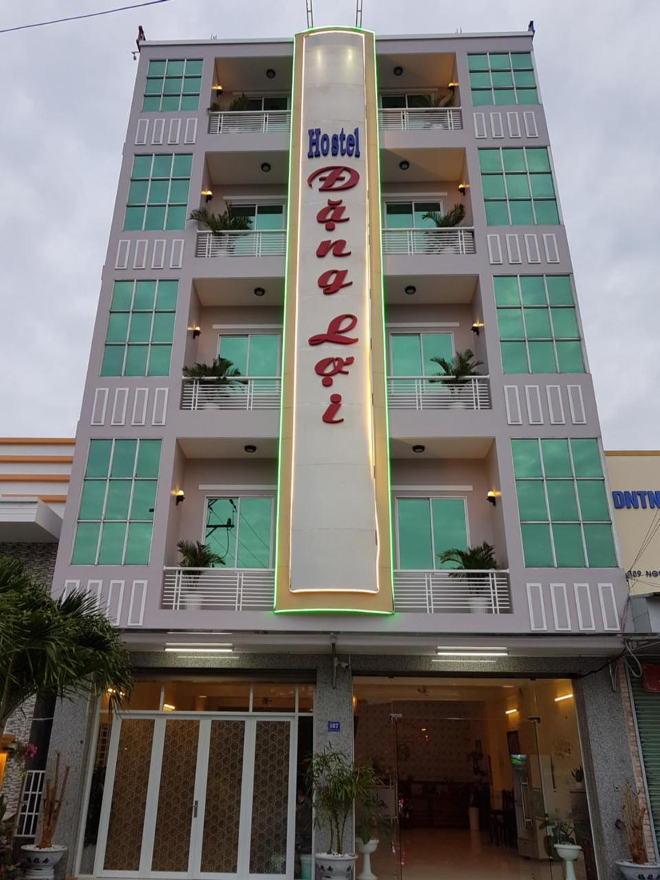 Hostel Dang Loi ホステルダンロイ Чау-Док Экстерьер фото